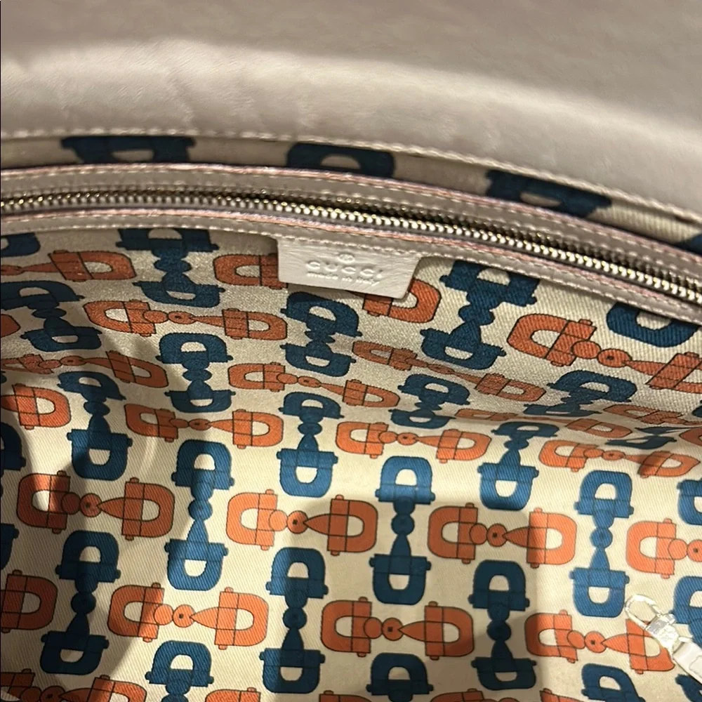 RARE Gucci Cream GG Supreme Leather and Canvas Tote  STUNNING - Picture 4 of 13